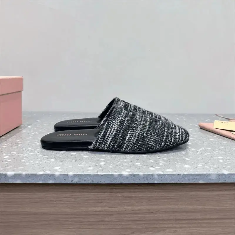 Closed-Toe Slippers