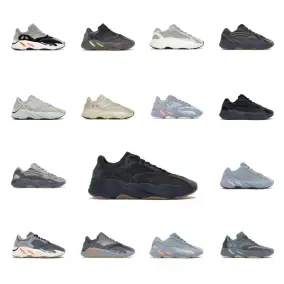 Adidas Yeezy 700