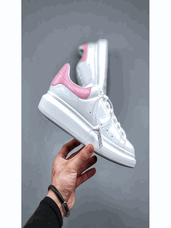 Alexander McQueen Sneakers(30 style)