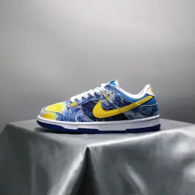 Nike Dunk Low Sneakers
