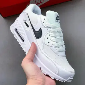 Nike Air Max 90 Sneakers