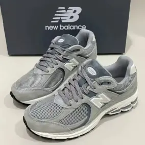 New Balance 2002R