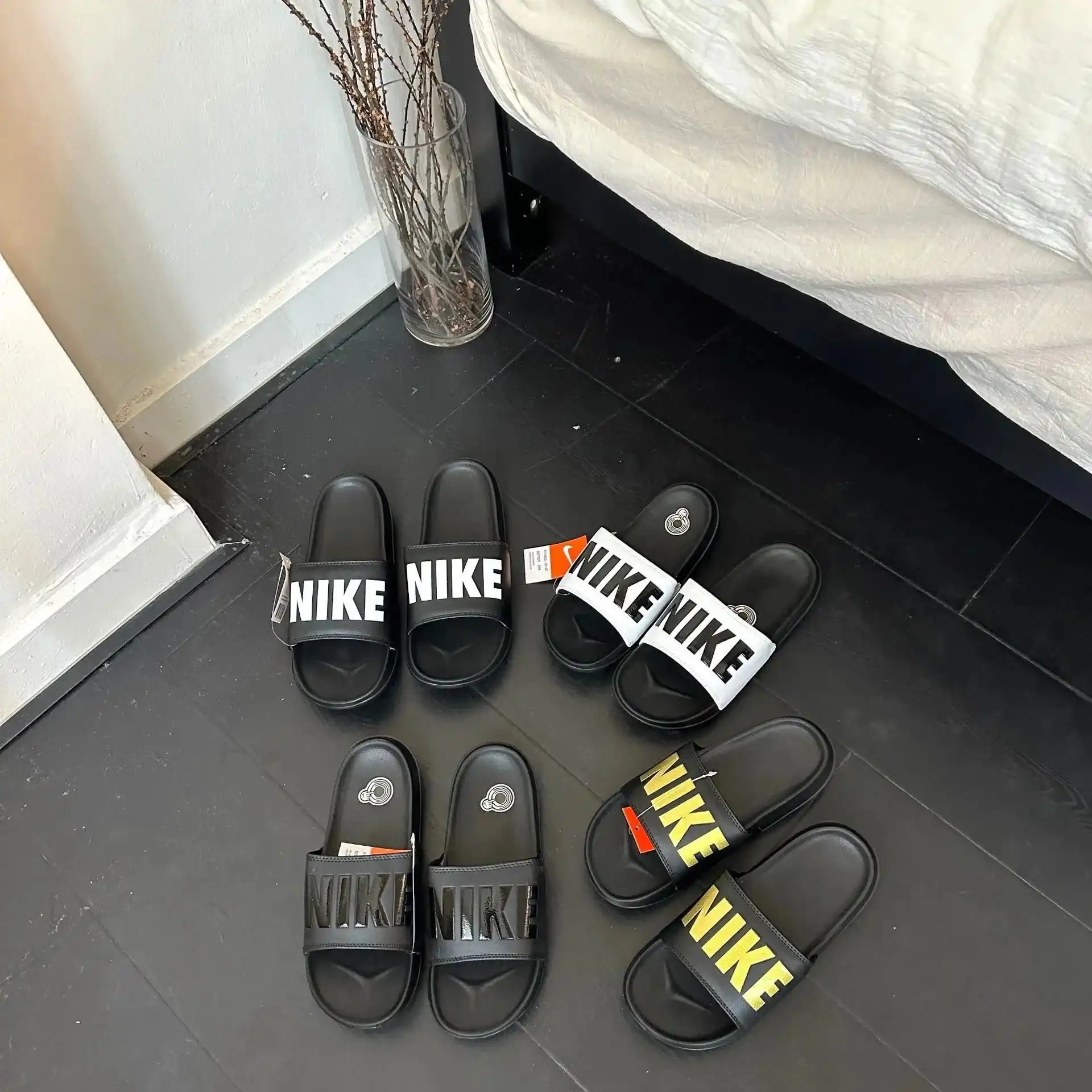 Nike Puma slippers (15+)