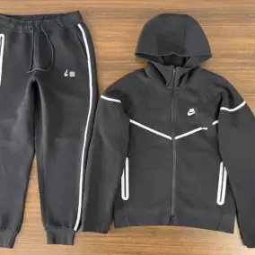 Nike Tech Fleece Reflective Hoodie & Pants Set
