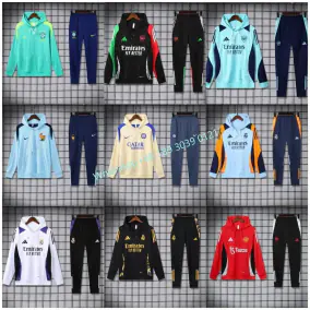 Nike Hoodies and Sweaters