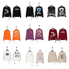 Off-White Men's Black Crewneck Sweatshirt with Diagonal Stripes