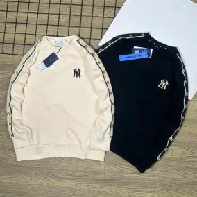 New Era MLB Tape Trim Sweatshirt