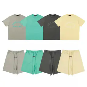 ESSENTIALS T-shirt