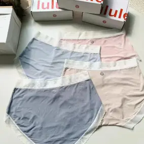 Lululemon  Underwear