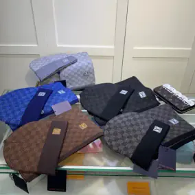 LV Fashion hats