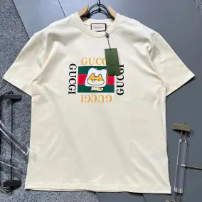 Gucci T-Shirt with Dog Graphic