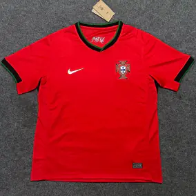 Football T-shirt (40 CP)