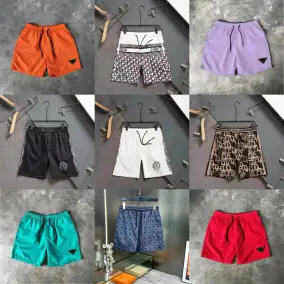 Oblique Pattern Shorts / Triangle Motif Shorts [Multiple Colors & Styles]