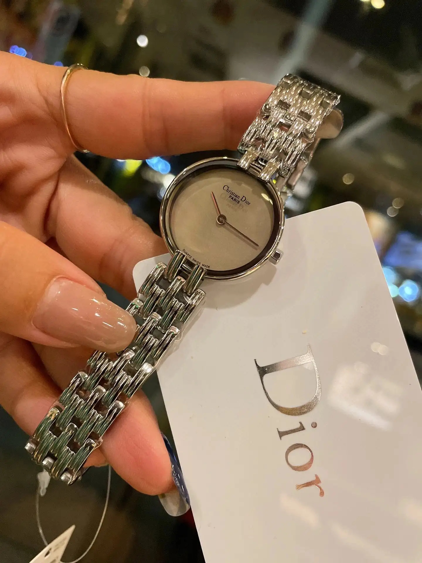 watch image