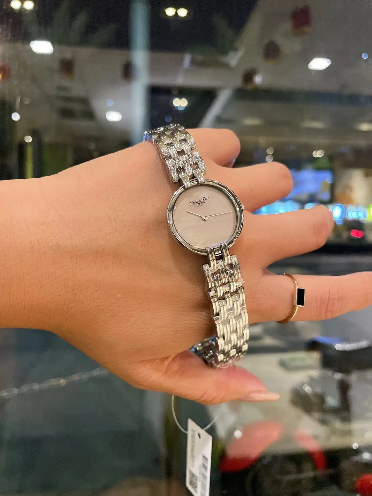watch image