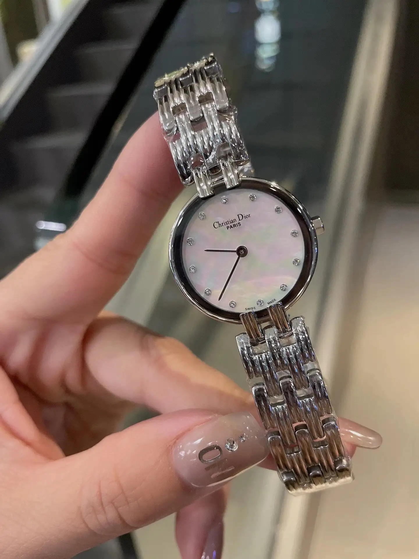watch image