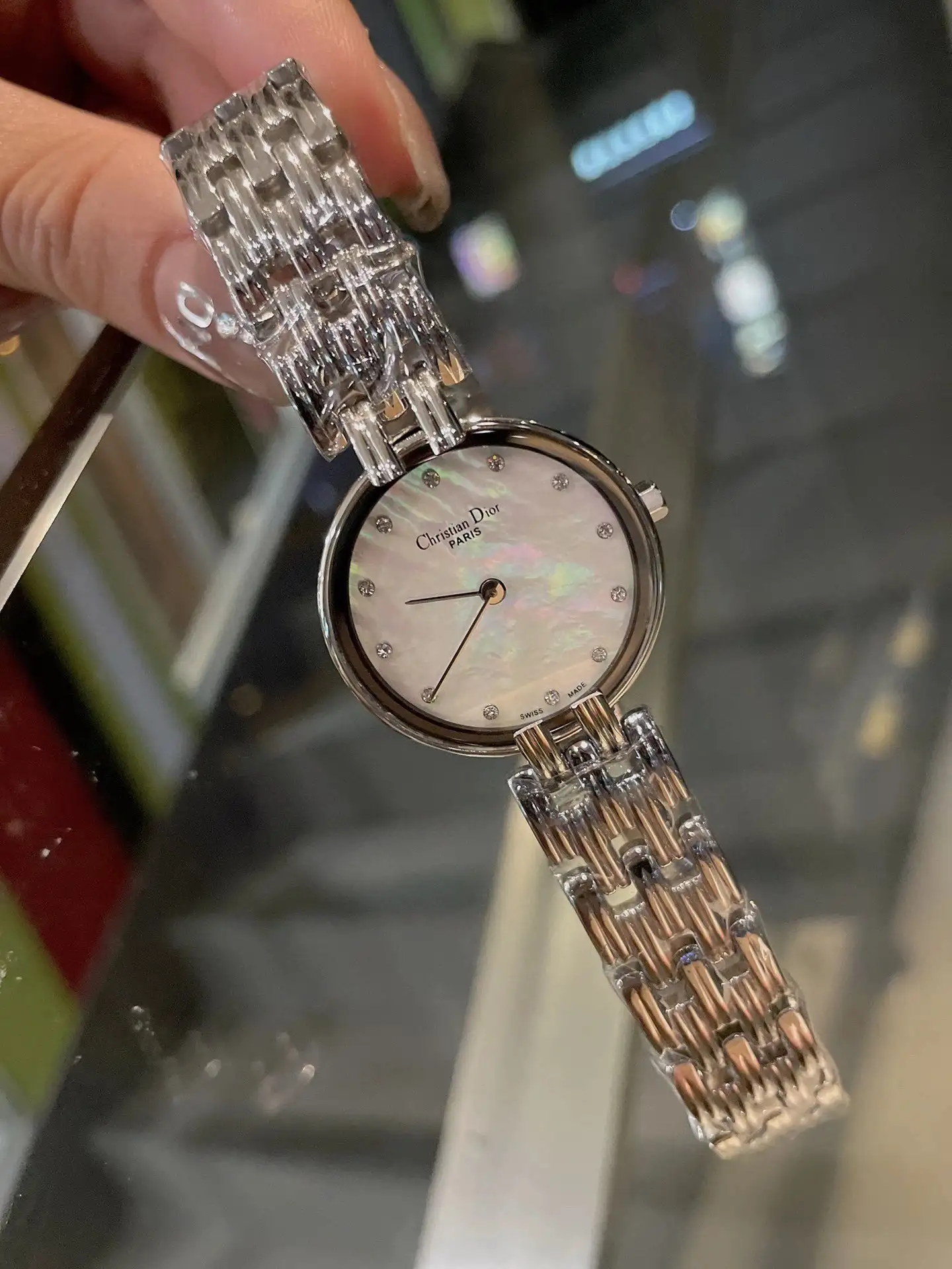 watch image