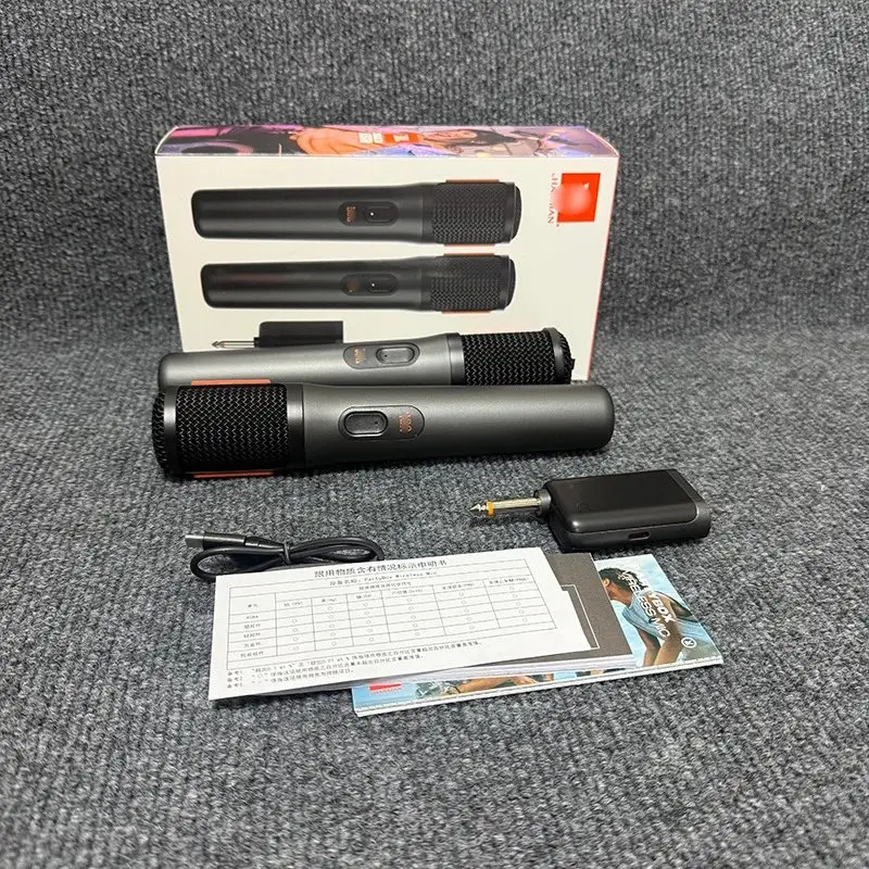 Wireless microphone set view 4