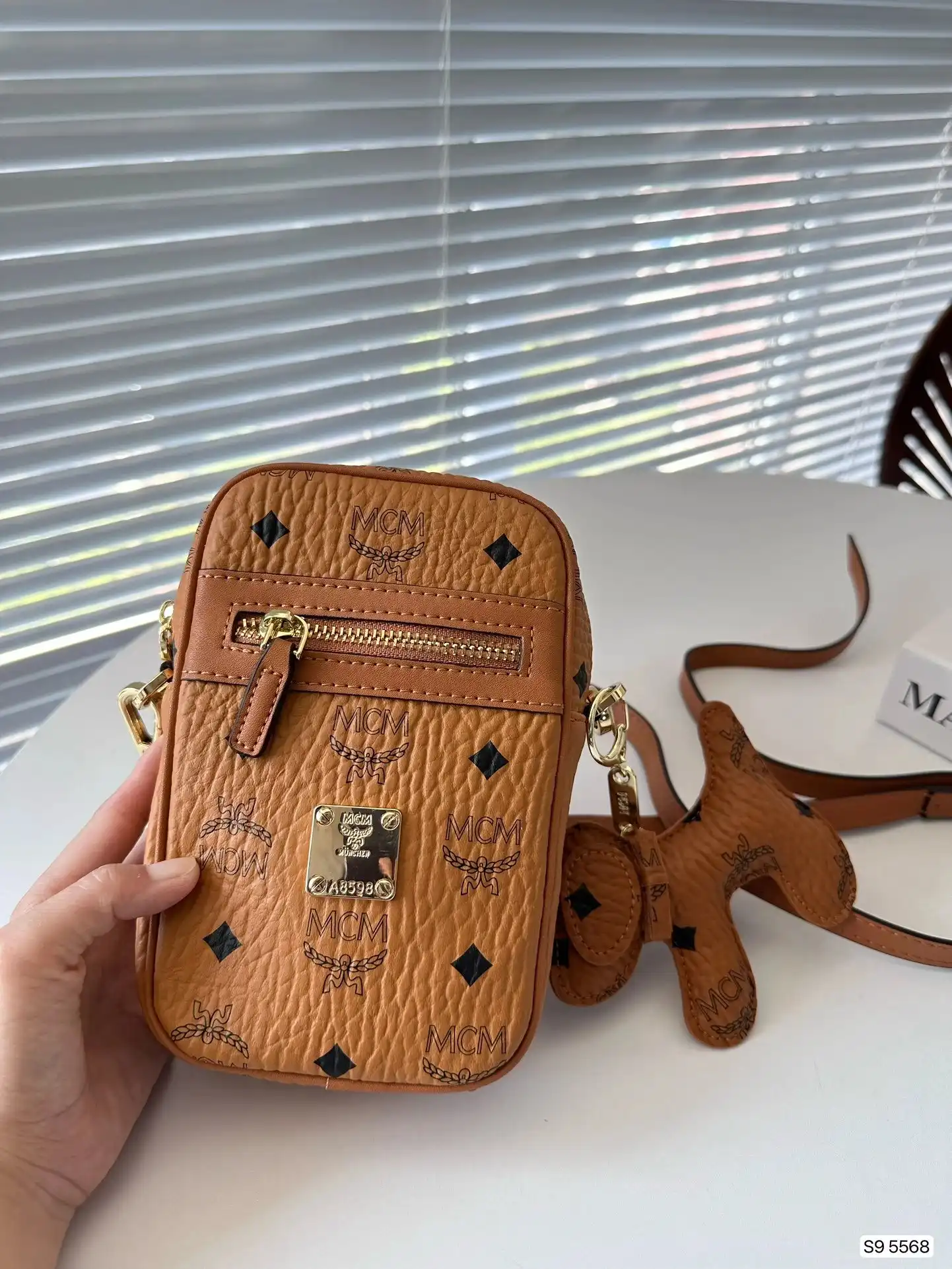 Fashion crossbody bag view 2