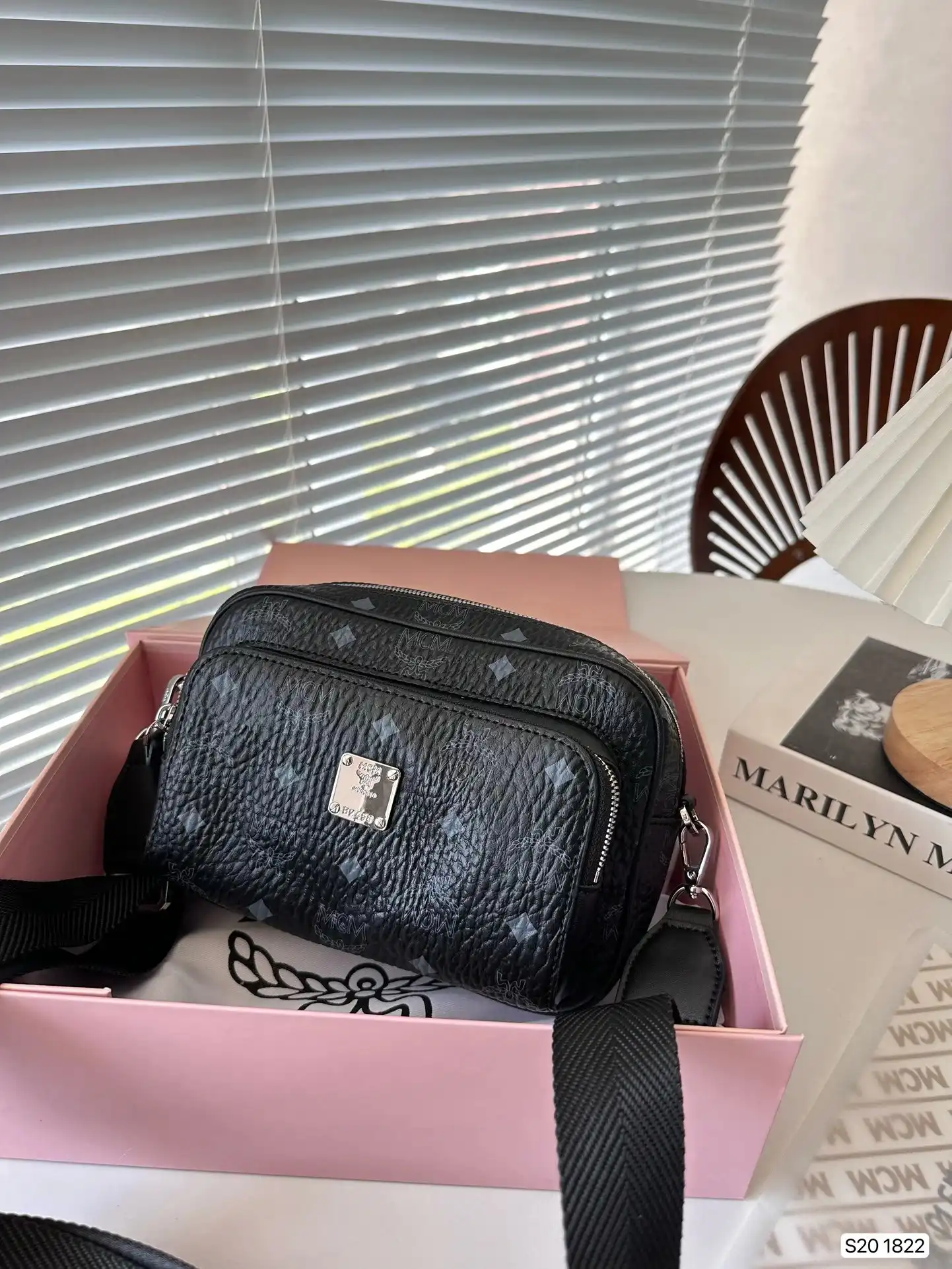 Fashion crossbody bag view 6