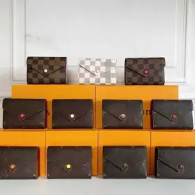 Louis Vuitton Short Wallet