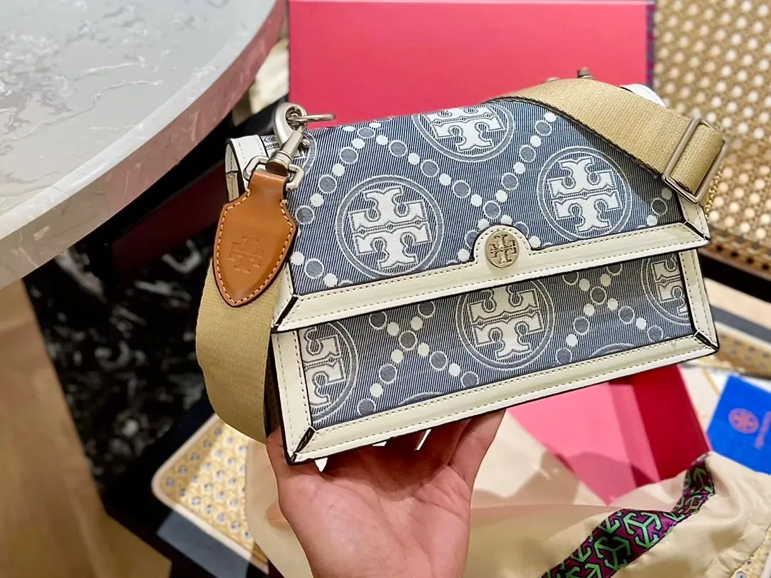 Handbag product image 2