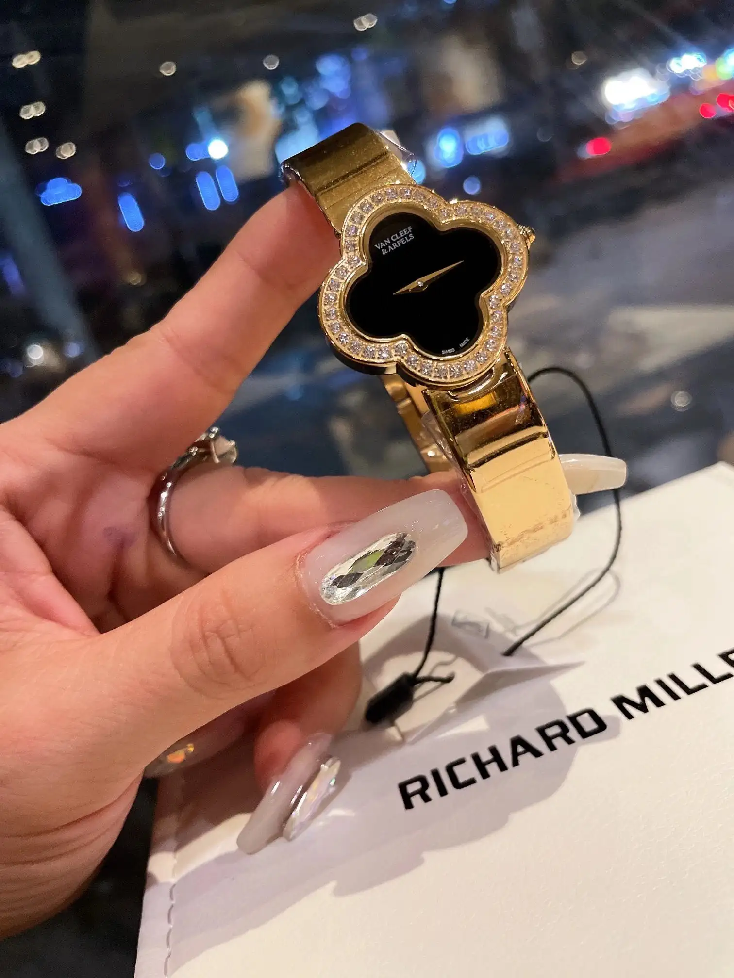 Watch style photo 19