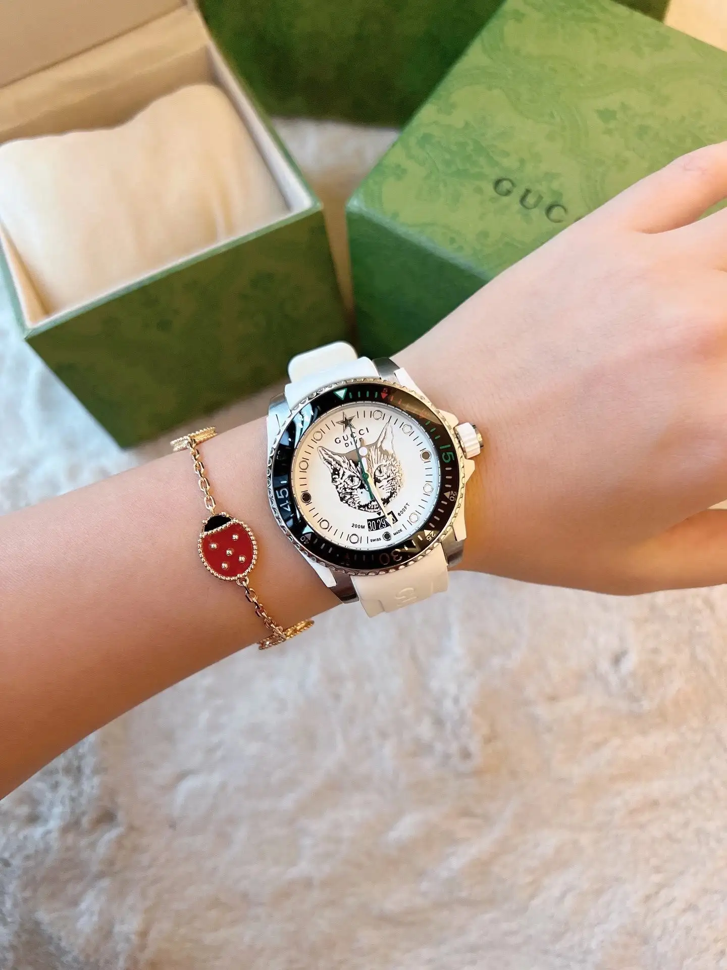 watch image