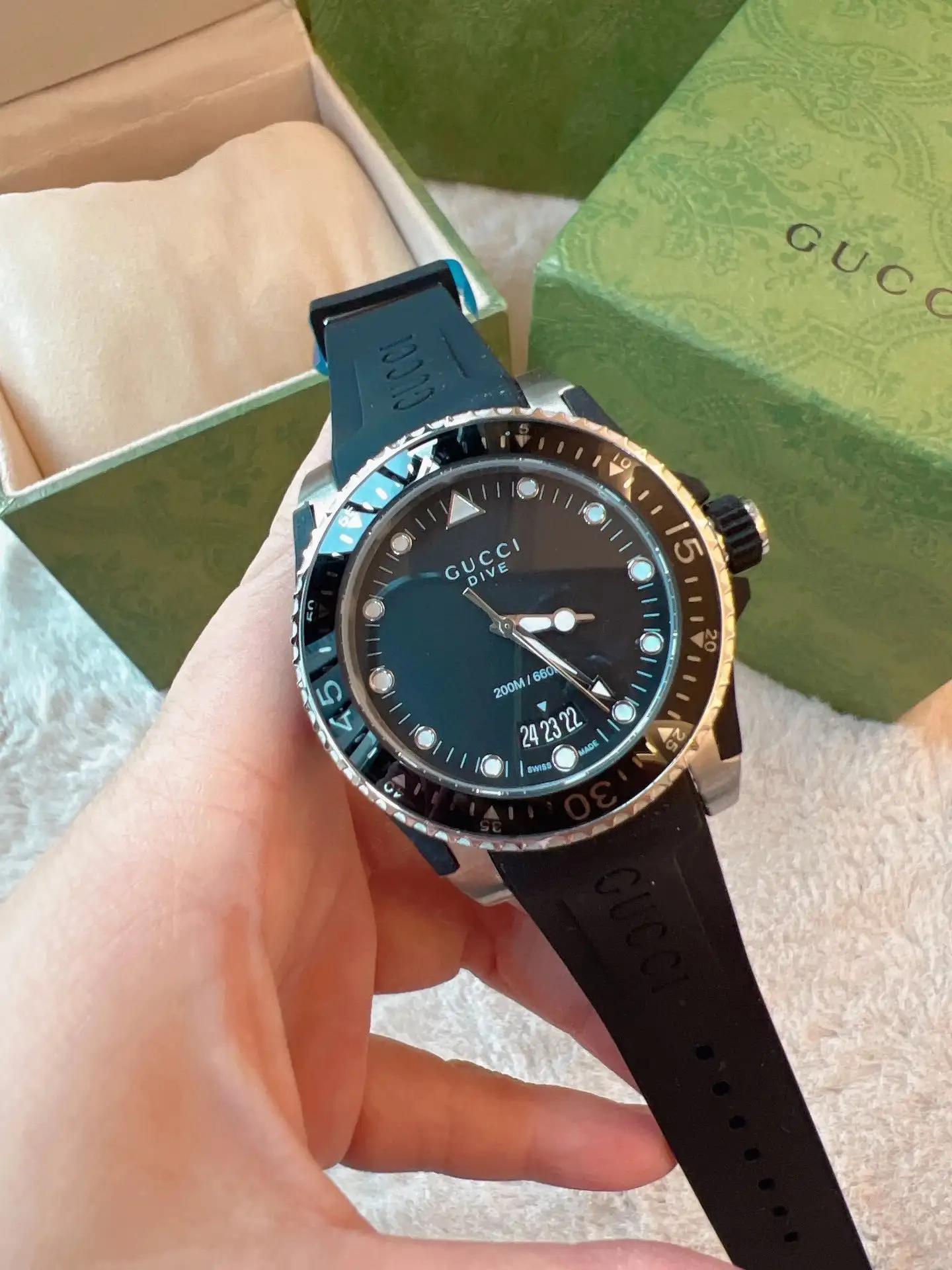 watch image