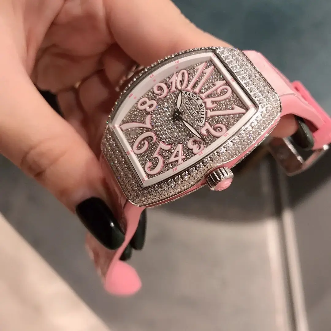 Ladies V32 watch product view 2