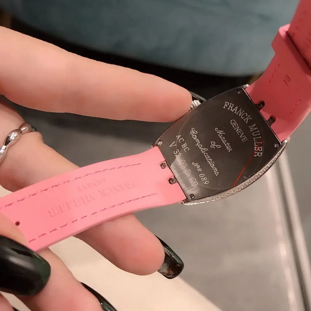 Ladies V32 watch product view 5