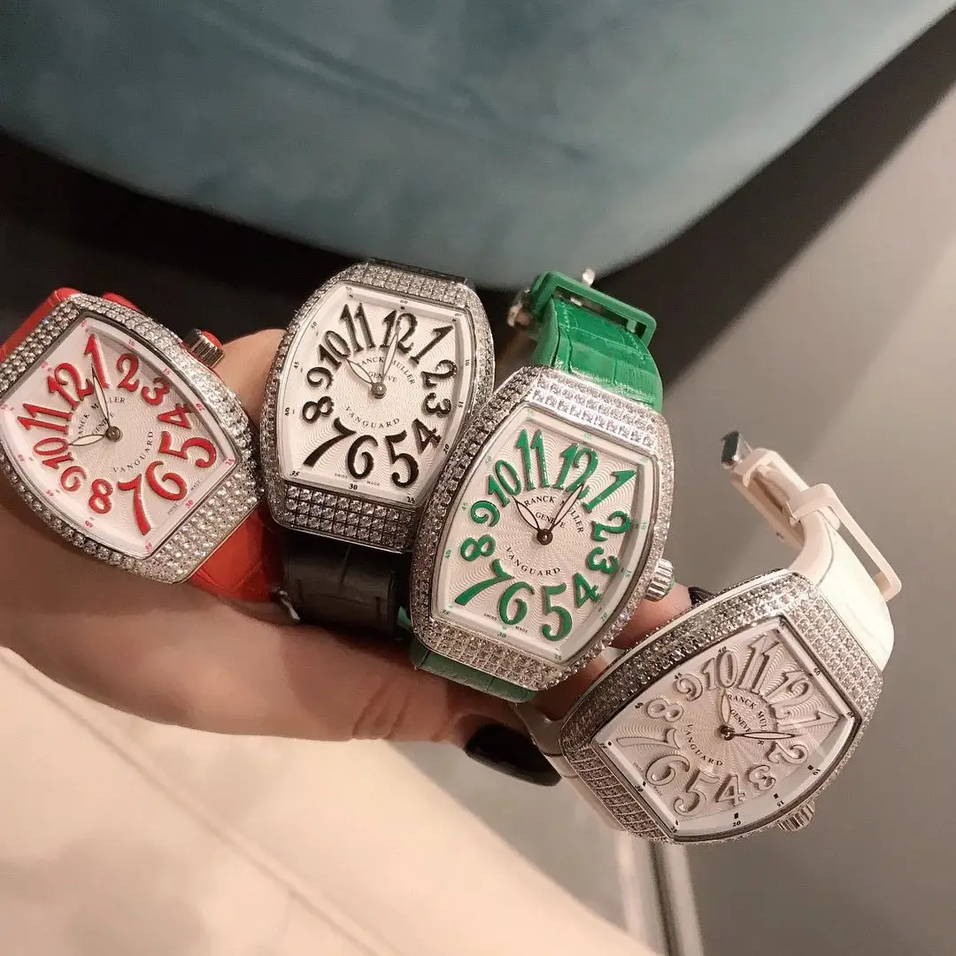 Ladies V32 watch product view 1