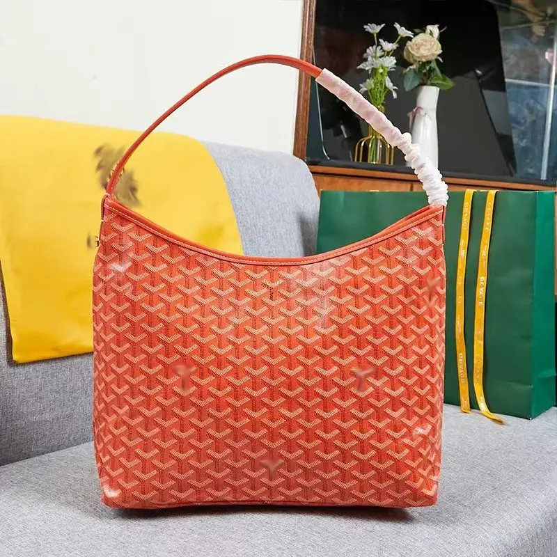 Hobo bag product photo 5