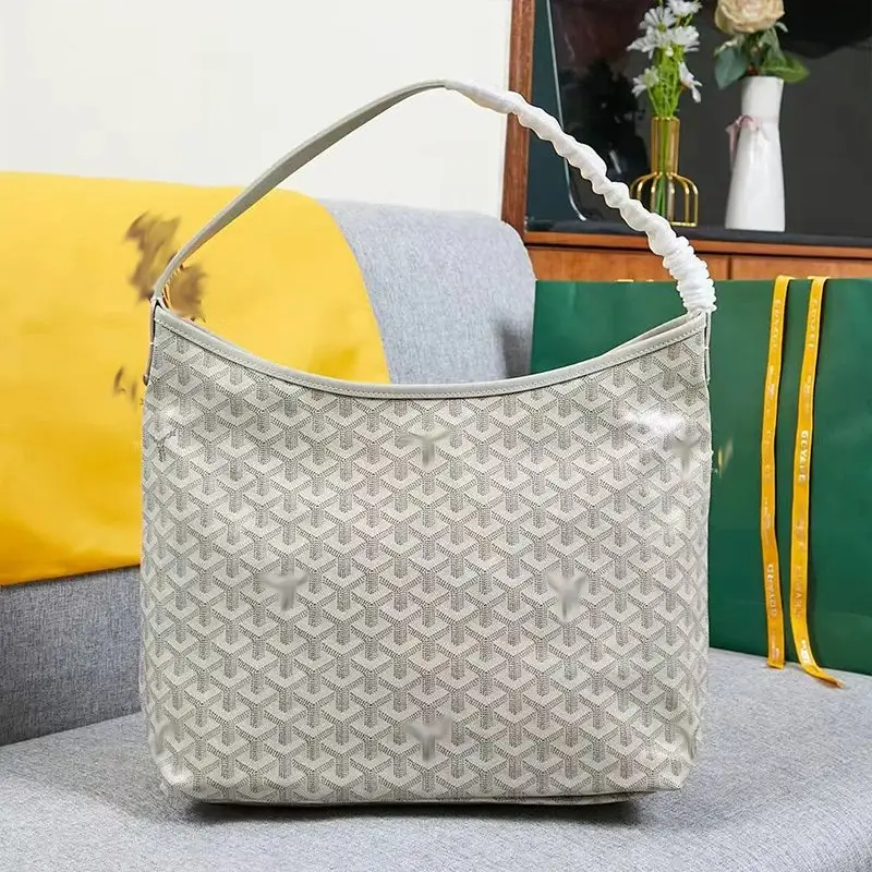 Hobo bag product photo 6