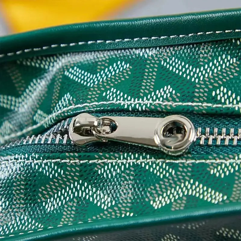 Hobo bag product photo 18