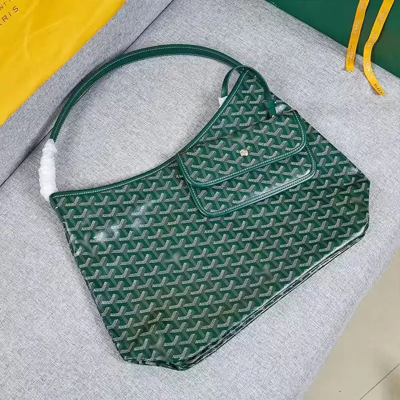 Hobo bag product photo 20