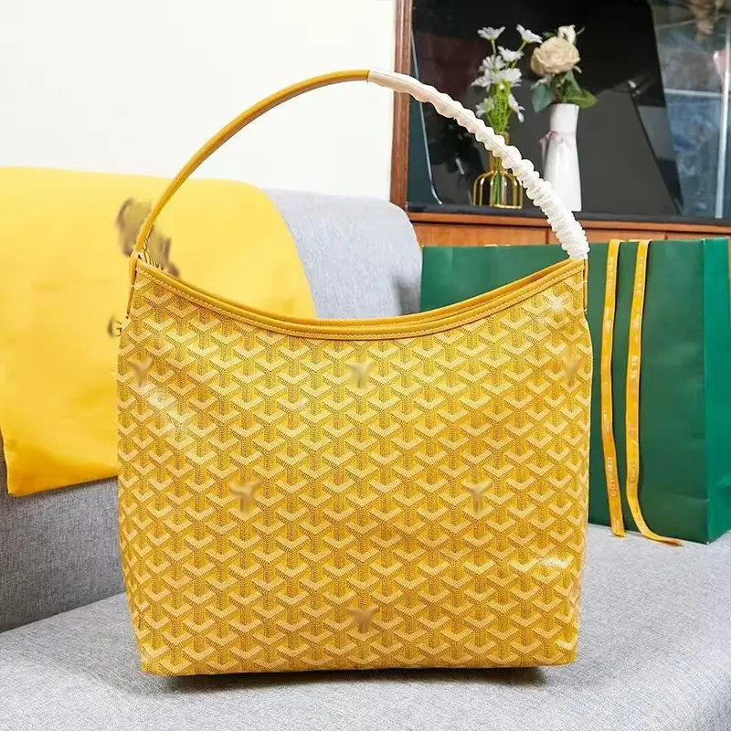 Hobo bag product photo 9