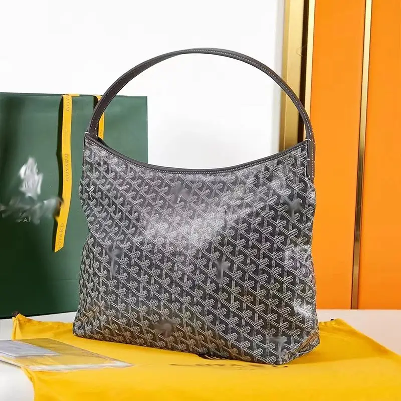 Hobo bag product photo 3