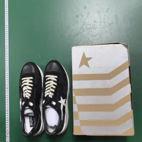 Golden Goose Deluxe Sneakers
