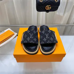 Louis Vuitton Slippers
