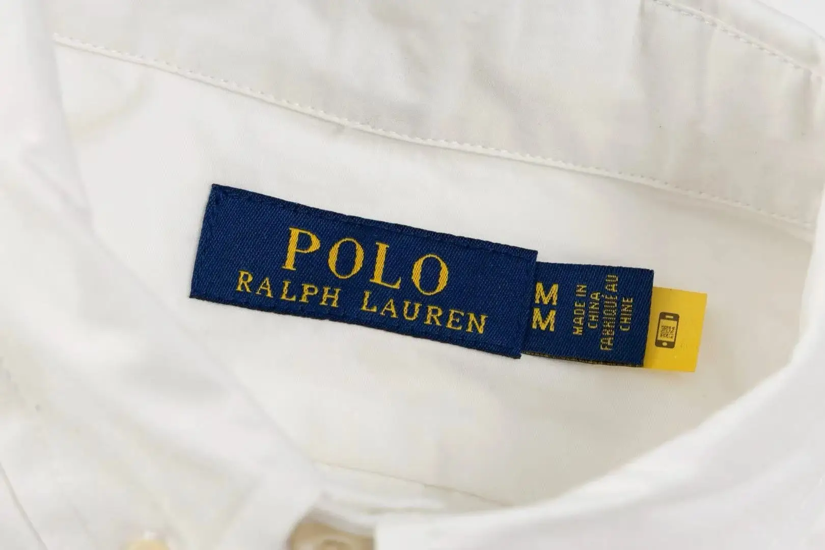 Men's shirt product photo 4