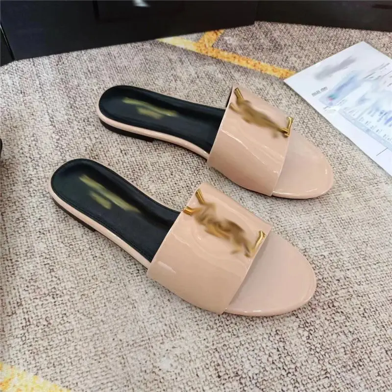 Slip-on slippers style 8