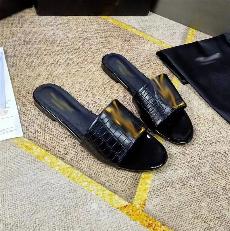 Slip-on slippers style 5