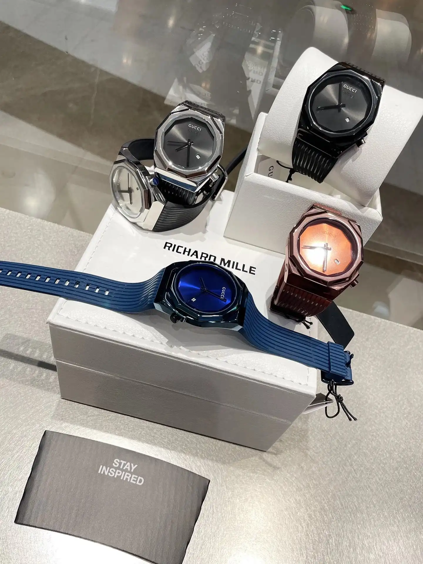 Watch product image 17