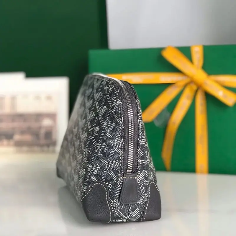 Clutch handbag view 16