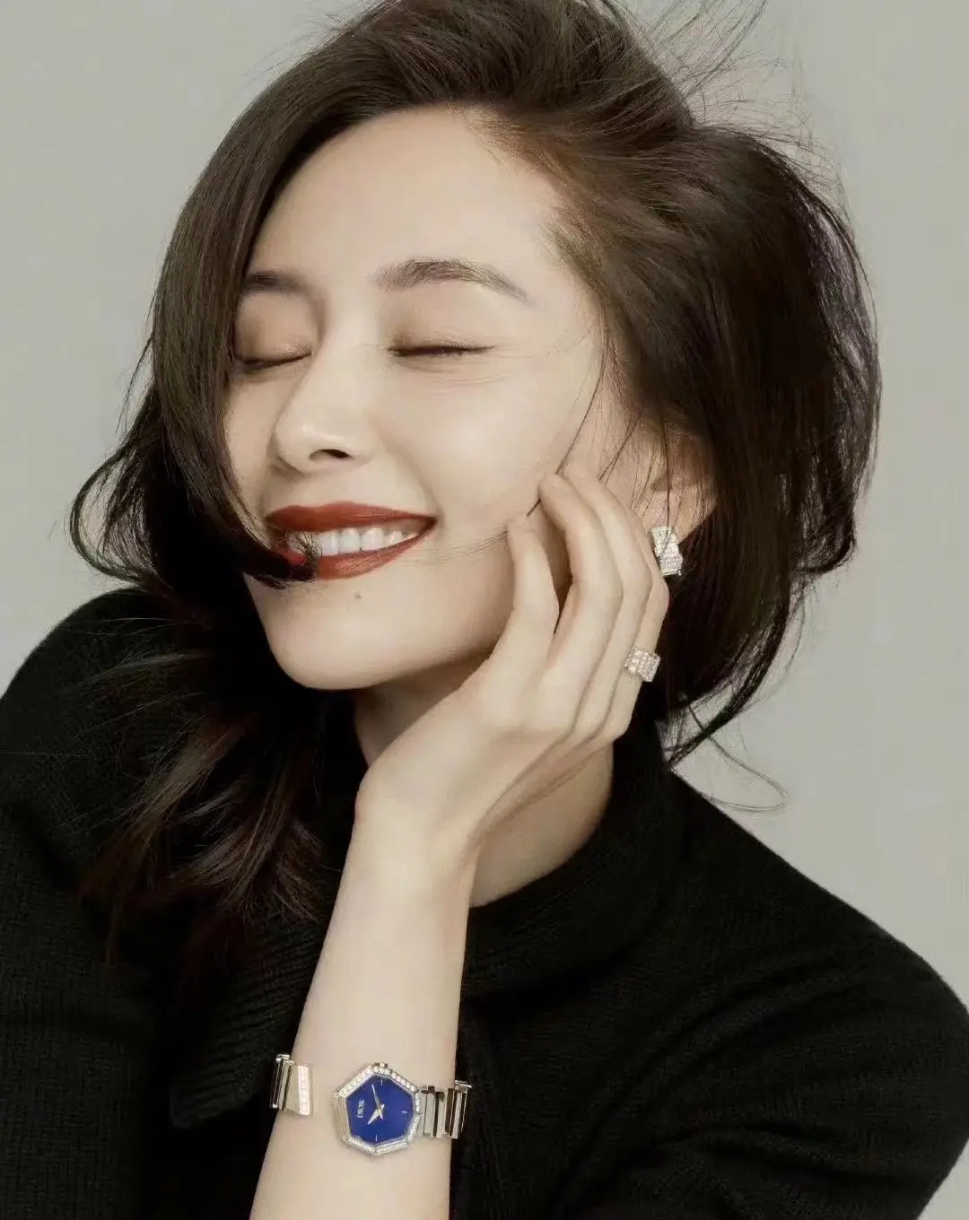 Dior women’s quartz watch image 7