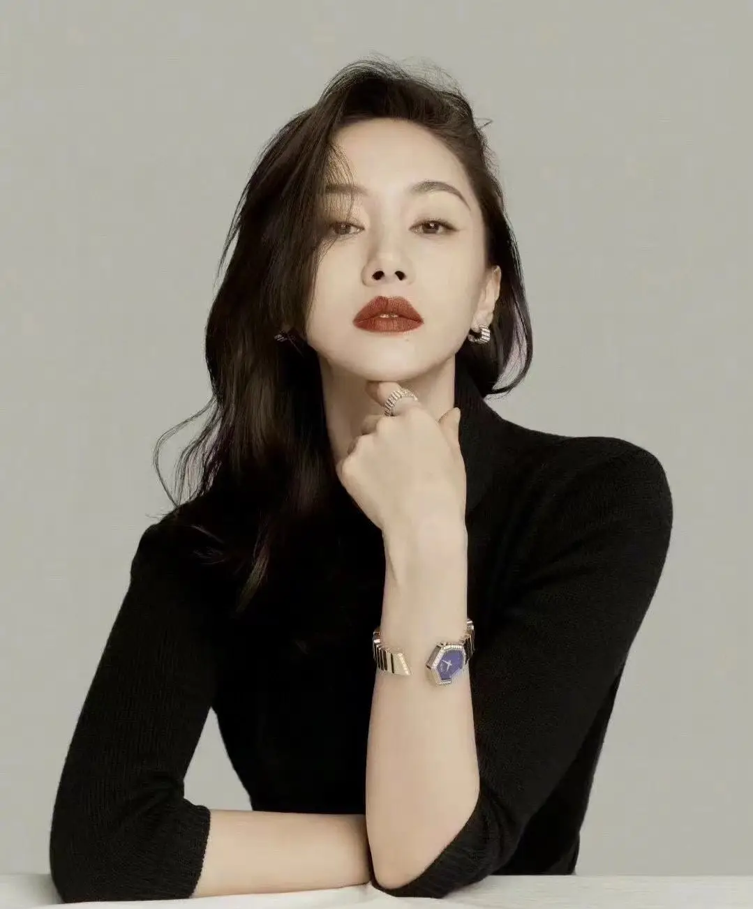Dior women’s quartz watch image 8