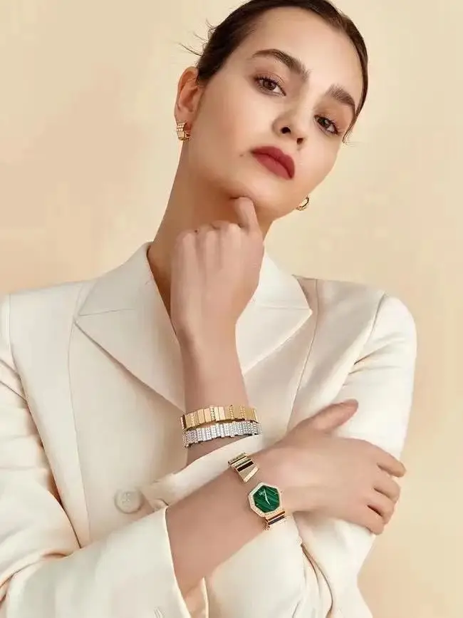 Dior women’...[truncated 25 chars]</div></section><section class=