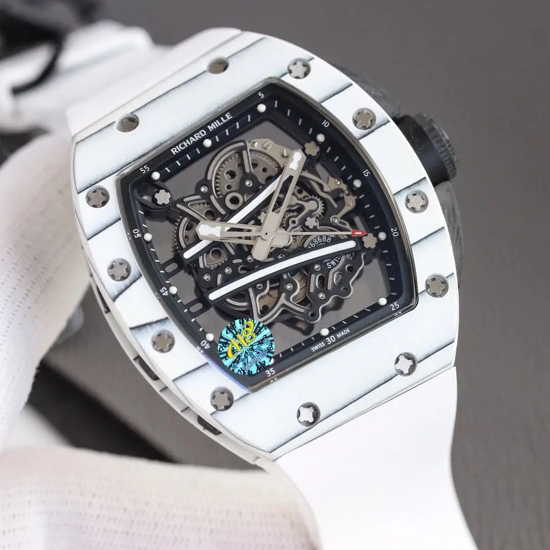Carbon fiber mechanical watch view 11