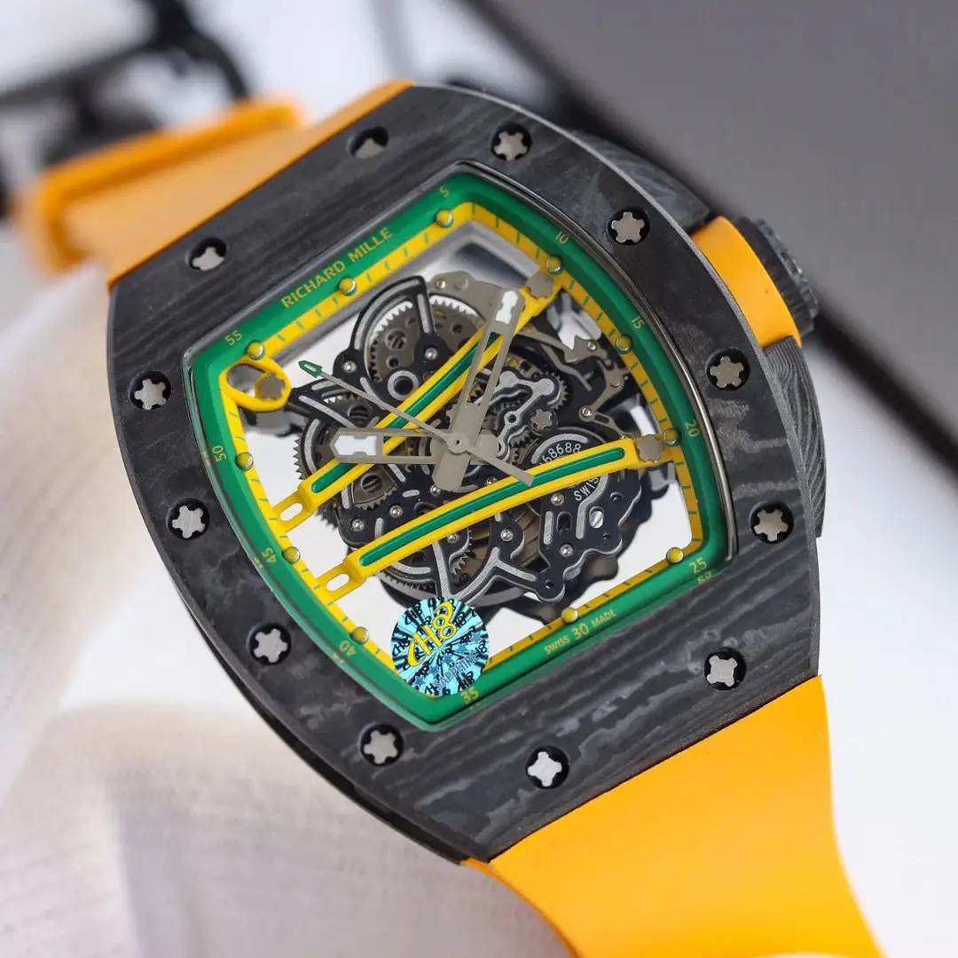 Carbon fiber mechanical watch view 18